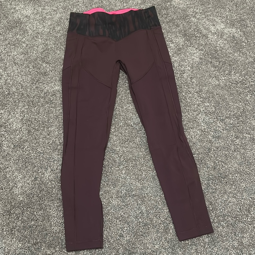 Lululemon Invigorate High-Rise Tight 28” size 12 maroon